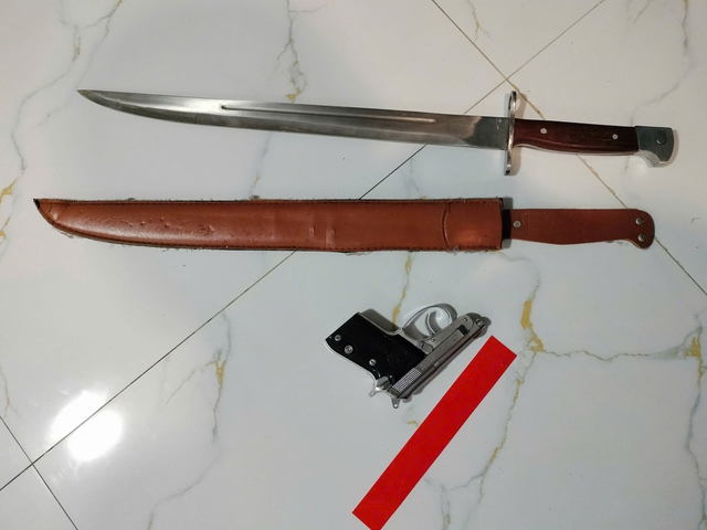 C&ocirc;ng an triệt ph&aacute; băng nh&oacute;m giang hồ cộm c&aacute;n t&agrave;ng trữ hơn 10.000 vi&ecirc;n đạn- Ảnh 2.