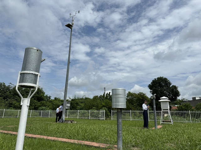 Thời tiết Nam bộ ng&agrave;y c&agrave;ng bất thường - Ảnh 1.