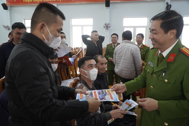 C&ocirc;ng an Quảng Trị 't&igrave;m việc' cho người chấp h&agrave;nh xong &aacute;n phạt t&ugrave;- Ảnh 2.