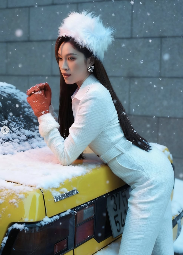 Những chiếc mũ giữ ấm nàng không nên bỏ lỡ trong mùa đông này- Ảnh 3.