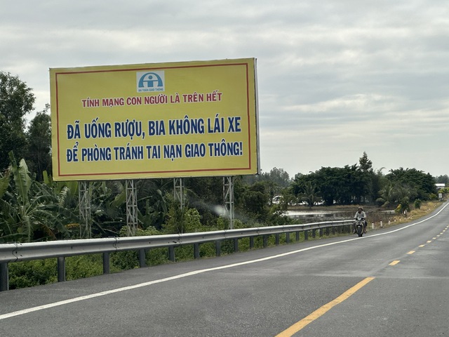 Cần Thơ đẩy mạnh c&ocirc;ng t&aacute;c an to&agrave;n giao th&ocirc;ng- Ảnh 2.