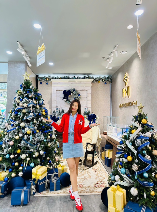 Nh&igrave;n lại những khoảnh khắc Gi&aacute;ng sinh đậm chất ch&acirc;u &Acirc;u tại PNJ NEXT- Ảnh 3.