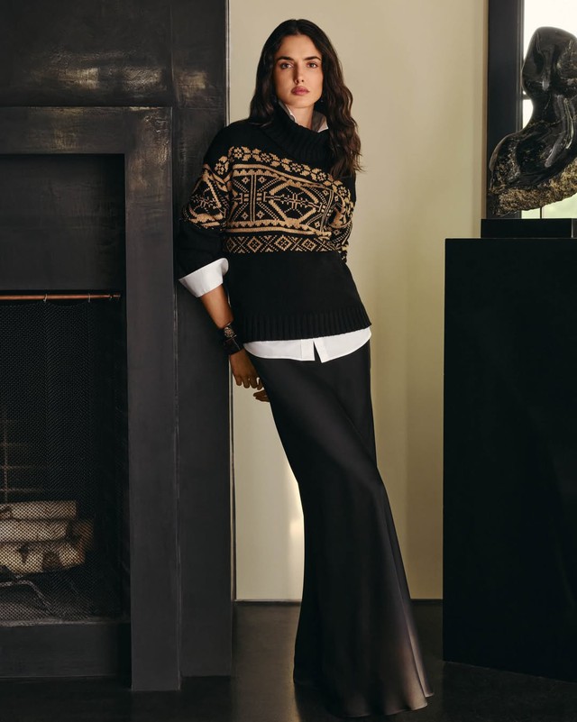 Kiểu chân váy hợp với dáng áo len, diện lúc nào cũng đẹp và ấm - Ảnh 7.