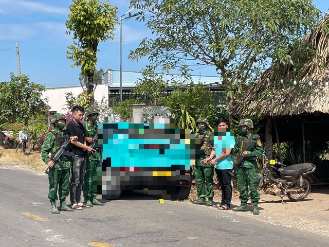 T&acirc;y Ninh: Ph&aacute; đường d&acirc;y đưa người sang Campuchia gi&aacute; 3 triệu đồng - Ảnh 1.