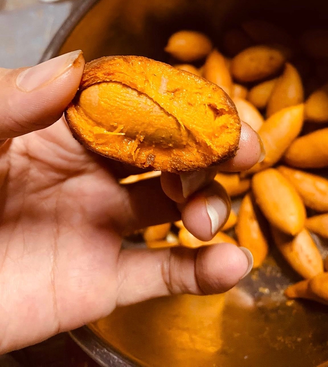 Trái cọ vào mùa thành trend mạng xã hội: Ăn sao cho đúng, kẻo rát cổ? - Ảnh 5.