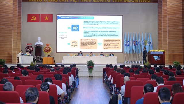 ĐH Quốc gia TP.HCM sẽ c&oacute; ch&iacute;nh s&aacute;ch đột ph&aacute; về t&iacute;n dụng cho người học - Ảnh 2.