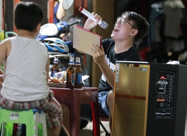 Xử phạt karaoke g&acirc;y ồn &agrave;o: Để tiếng h&aacute;t mang t&iacute;nh giải tr&iacute; v&agrave; kết nối- Ảnh 3.
