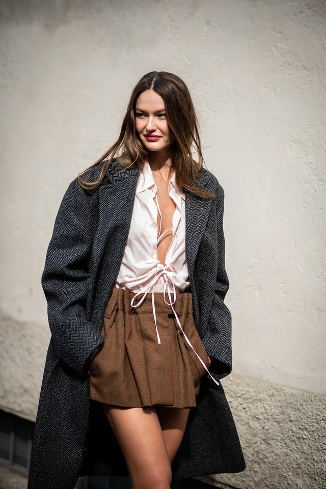 Áo sơ mi thanh lịch không bao giờ lỗi mốt- Ảnh 7.