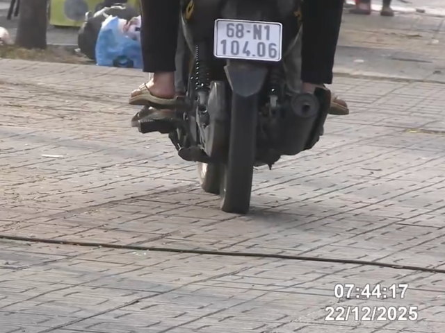 Tra cứu danh s&aacute;ch 107 xe m&aacute;y đi tr&ecirc;n vỉa h&egrave; G&ograve; Vấp bị CSGT phạt nguội- Ảnh 6.