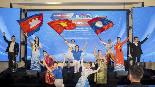 Mỗi thanh ni&ecirc;n th&agrave;nh những 'nhịp cầu nối' vững chắc cho t&igrave;nh hữu nghị - Ảnh 1.