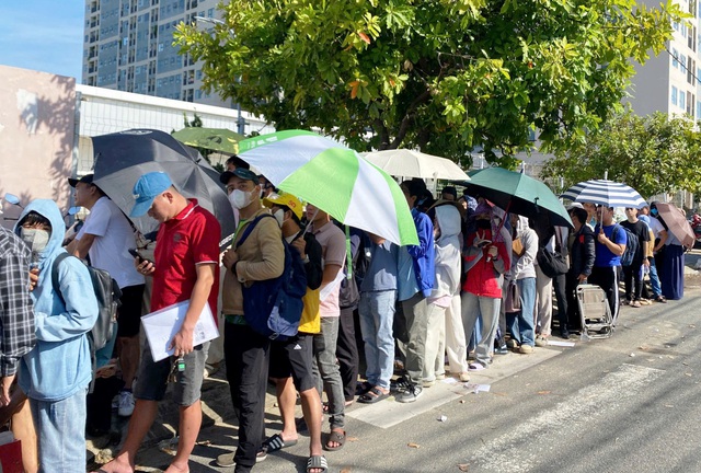 Hơn 1.000 hồ sơ đăng k&yacute; nhưng chỉ c&oacute; 305 người được mua nh&agrave; ở x&atilde; hội - Ảnh 2.