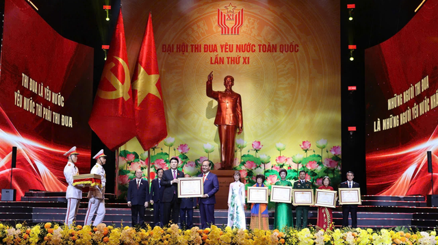 Chủ tịch Tập đo&agrave;n Ph&uacute; Cường: Anh h&ugrave;ng lao động của v&ugrave;ng đất &lsquo;Ch&iacute;n rồng&rsquo; - Ảnh 2.