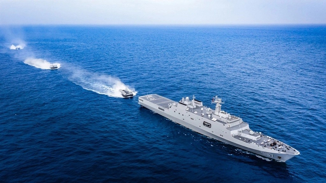 Khi Biển Đ&ocirc;ng đầy rủi ro trong năm 2025 - Ảnh 1.