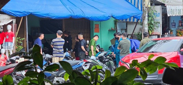 Điều tra vụ nam thanh ni&ecirc;n tử vong trong căn nh&agrave; tr&ecirc;n đường L&ecirc; Đ&igrave;nh Cẩn- Ảnh 1.