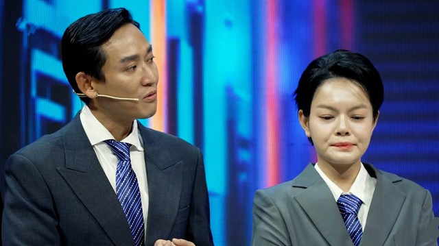 Trấn Thành 'dằn mặt' nam diễn viên 'Mưa đỏ' trên sóng truyền hình- Ảnh 2. Trấn Thành 'dằn mặt' nam diễn viên 'Mưa đỏ' trên sóng truyền hình- Ảnh 2.