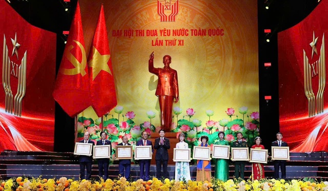 Chủ tịch Tập đo&agrave;n Ph&uacute; Cường: Anh h&ugrave;ng lao động của v&ugrave;ng đất &lsquo;Ch&iacute;n Rồng&rsquo; - Ảnh 2.