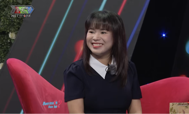 Ch&agrave;ng trai U.40 đọc thơ l&atilde;ng mạn, 'cưa đổ' g&aacute;i xinh tr&ecirc;n show hẹn h&ograve;- Ảnh 3.