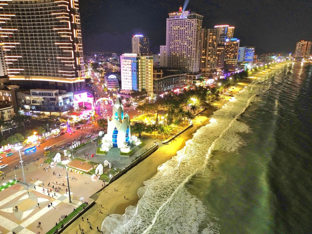 Quy hoạch đ&ocirc; thị Kh&aacute;nh H&ograve;a: Đột ph&aacute; từ ph&aacute;t triển kinh tế đ&ecirc;m

- Ảnh 1.