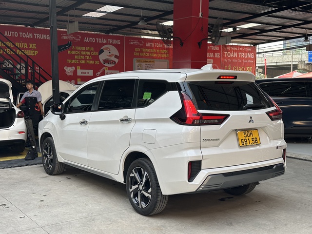 Tự &yacute; l&aacute;i &ocirc; t&ocirc; cũ biển v&agrave;ng c&oacute; thể bị phạt tới 7 triệu đồng - Ảnh 1.