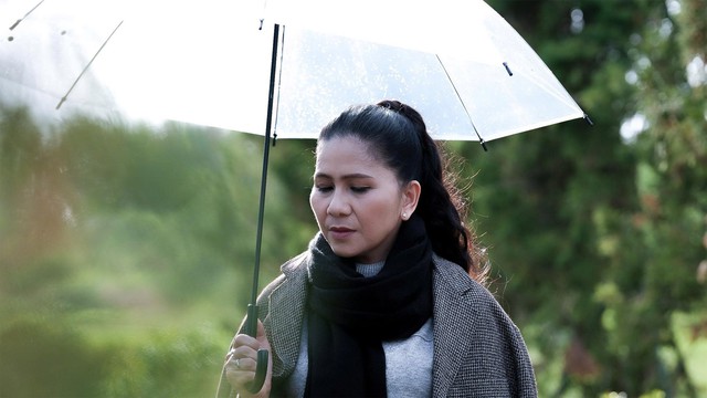 Thụy Mười trải l&ograve;ng về sự nghiệp chuy&ecirc;n trị vai phụ, lạc quan ở tuổi ngo&agrave;i 50- Ảnh 2.