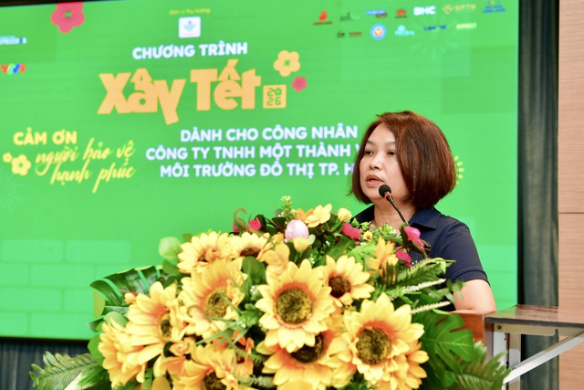 TP.HCM tặng 7.500 v&eacute; m&aacute;y bay, t&agrave;u xe cho c&ocirc;ng nh&acirc;n về qu&ecirc; đ&oacute;n tết- Ảnh 3.