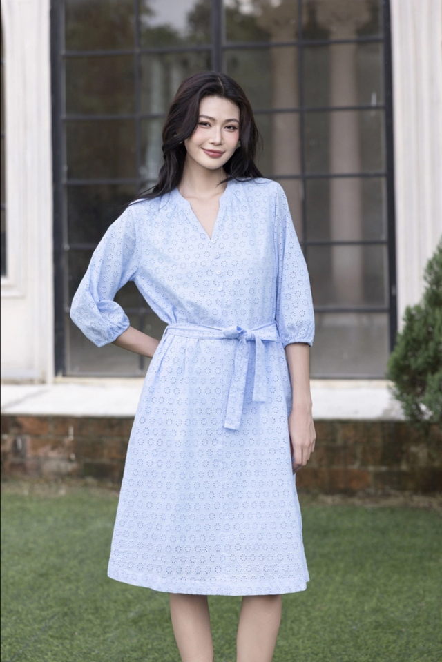 Gói trọn nét thanh lịch trong những ngày bận rộn với váy wrap- Ảnh 8.