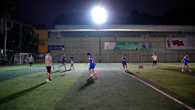 Tập luyện giữa mùa thi, Trường ĐH Kinh tế - Tài chính TP.HCM đặt mục tiêu đầy tham vọng- Ảnh 4. Tập luyện giữa mùa thi, Trường ĐH Kinh tế - Tài chính TP.HCM đặt mục tiêu đầy tham vọng- Ảnh 4.