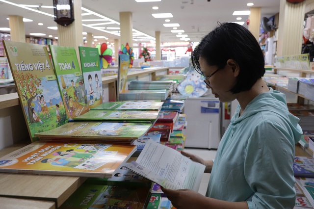 Một bộ sách giáo khoa thống nhất: Cần tư duy mới, cách làm mới - Ảnh 1.