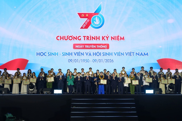 Học sinh, sinh vi&ecirc;n h&atilde;y chinh phục những đỉnh cao tri thức mới- Ảnh 3.