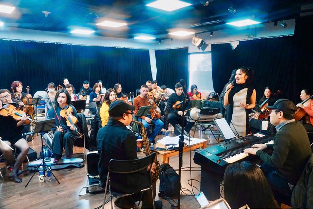 Vụ ho&atilde;n đ&ecirc;m nhạc ph&uacute;t ch&oacute;t: Ca sĩ Hồng Nhung bức x&uacute;c l&ecirc;n tiếng- Ảnh 2.