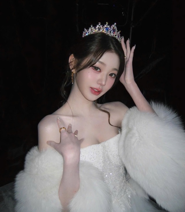 Ros&eacute; (BlackPink) l&agrave; mỹ nh&acirc;n đẹp nhất thế giới năm 2025 - Ảnh 3.