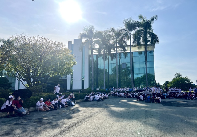 TP.HCM: Nh&agrave; m&aacute;y sắp đ&oacute;ng cửa, c&ocirc;ng nh&acirc;n 'đ&igrave;nh c&ocirc;ng', chờ th&ocirc;ng b&aacute;o chế độ hỗ trợ - Ảnh 5.