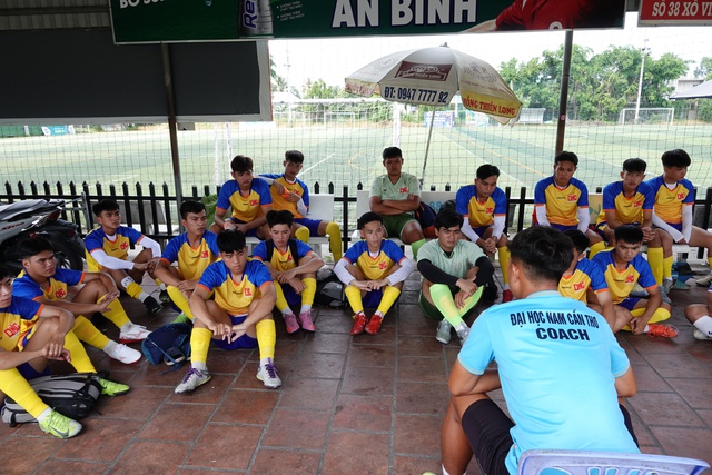 Trường ĐH Nam Cần Thơ quyết t&acirc;m gi&agrave;nh 'v&eacute; v&agrave;ng' v&ograve;ng loại TNSV THACO cup 2026- Ảnh 2.