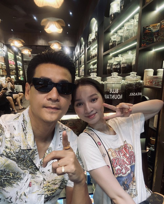 'Trai nhảy' Ngọc Thuận tiết lộ cuộc sống h&ocirc;n nh&acirc;n b&ecirc;n vợ k&eacute;m 17 tuổi - Ảnh 3.