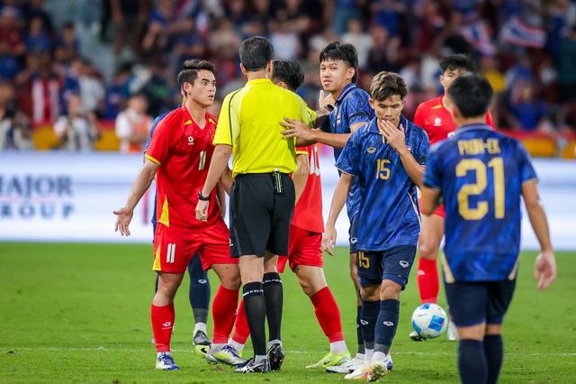 Những nỗi đau của b&oacute;ng đ&aacute; Th&aacute;i Lan tiếp tục bị 'mổ xẻ', đội U.23 lại gặp tai họa- Ảnh 3.