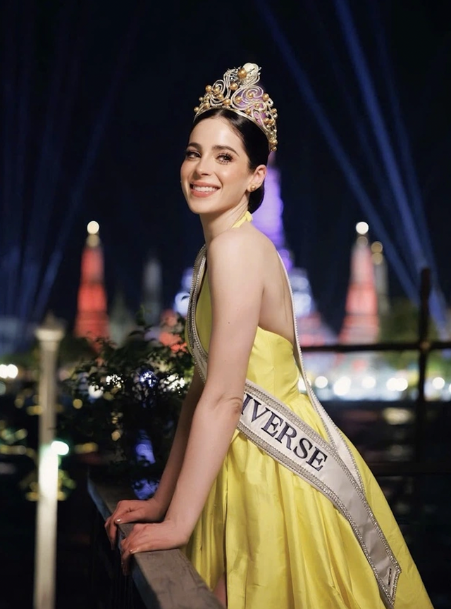

Nhan sắc đương kim Miss Universe  