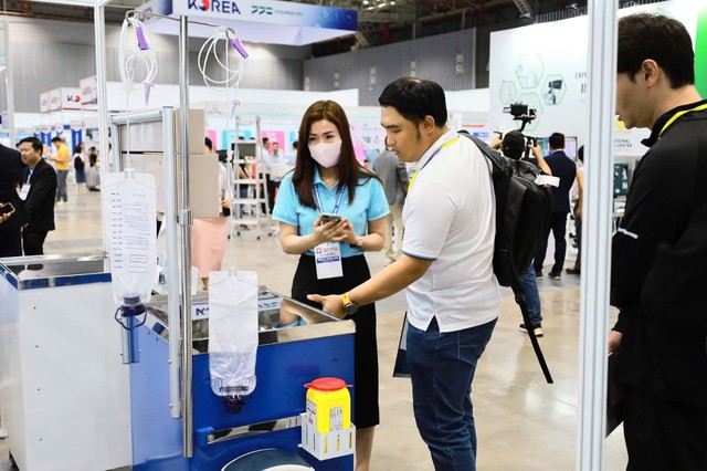 Người trẻ l&agrave;m sales, kiếm được bao nhi&ecirc;u tiền? - Ảnh 1.