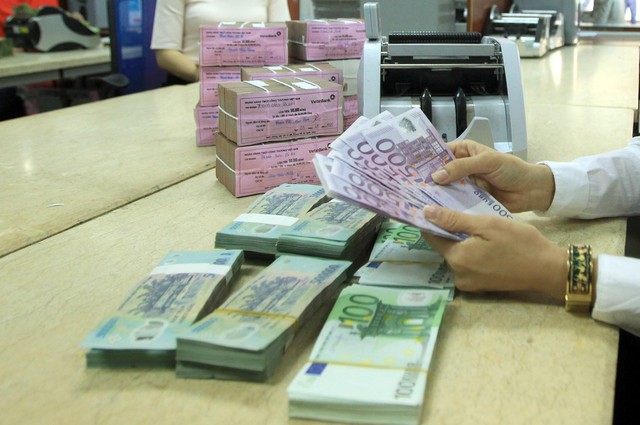 Giá USD hôm nay 3.12.2025: Đi ngang khi euro, bảng Anh bật tăng- Ảnh 1. Giá USD hôm nay 3.12.2025: Đi ngang khi euro, bảng Anh bật tăng- Ảnh 1.