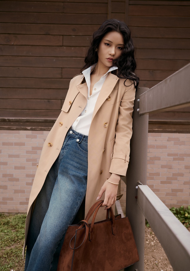 Phối đồ xếp lớp mùa đông chuẩn xu hướng, sang trọng với sơ mi trắng Phối đồ xếp lớp mùa đông chuẩn xu hướng, sang trọng với sơ mi trắng - Ảnh 3.