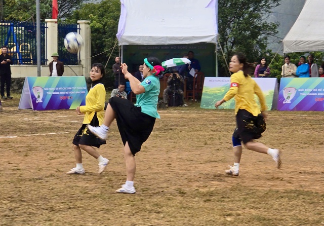 Sôi động giải bóng đá nữ các dân tộc thiểu số ở Bình Liêu- Ảnh 6.