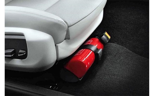 3 phụ kiện cần c&oacute; sẵn tr&ecirc;n &ocirc; t&ocirc; khi đi đường d&agrave;i - Ảnh 4.