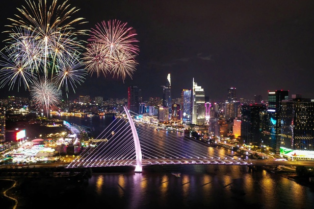 Tạm biệt năm 2025: Mạng xã hội ngập tràn lời chúc, mong năm mới hạnh phúc - Ảnh 4.