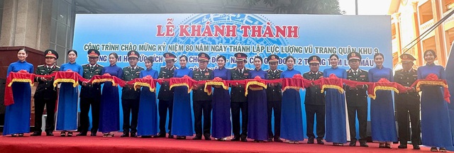 Đại tướng Nguyễn Trọng Nghĩa thăm Bệnh viện Quân y 121 và tặng quà bệnh nhân - Ảnh 4.