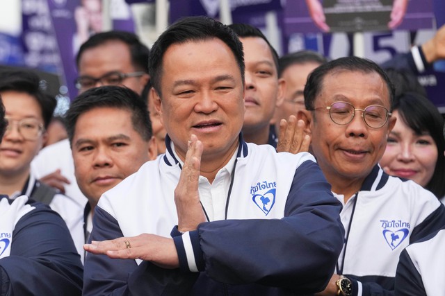 Thủ tướng Th&aacute;i Lan cam kết x&acirc;y tường bi&ecirc;n giới với Campuchia - Ảnh 1.