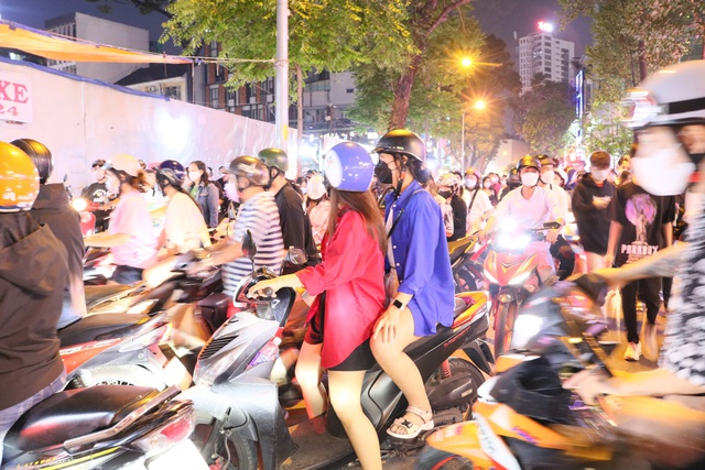 Đi countdown đ&oacute;n năm mới cần lưu &yacute; những điều n&agrave;y&hellip;- Ảnh 3.