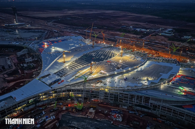 Thủ tướng yêu cầu hoàn thành sân bay Long Thành nửa đầu năm nay - Ảnh 1.