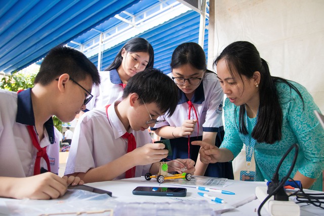 Nguy cơ công cụ AI 'thiên vị' nam giới - Ảnh 1.