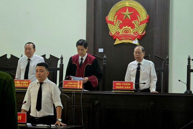 Tuy&ecirc;n &aacute;n cựu ph&oacute; gi&aacute;m đốc Sở VH-TT-DL Vĩnh Long vụ &aacute;n &ldquo;năng khiếu dự bị&rdquo;- Ảnh 2.