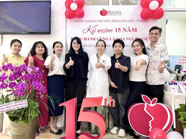 H&agrave;nh tr&igrave;nh 15 năm Ph&ograve;ng kh&aacute;m Da liễu T&aacute;o Đỏ: Đồng h&agrave;nh c&ugrave;ng l&agrave;n da Việt - Ảnh 3.