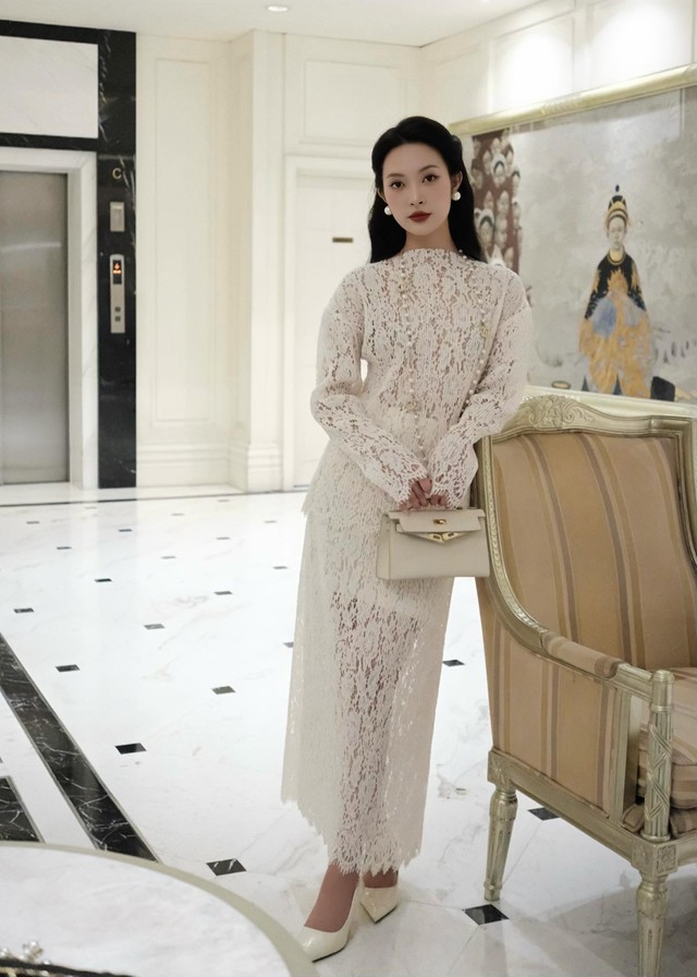 Nâng tầm phong cách cùng những thiết kế từ vải ren - Ảnh 7.